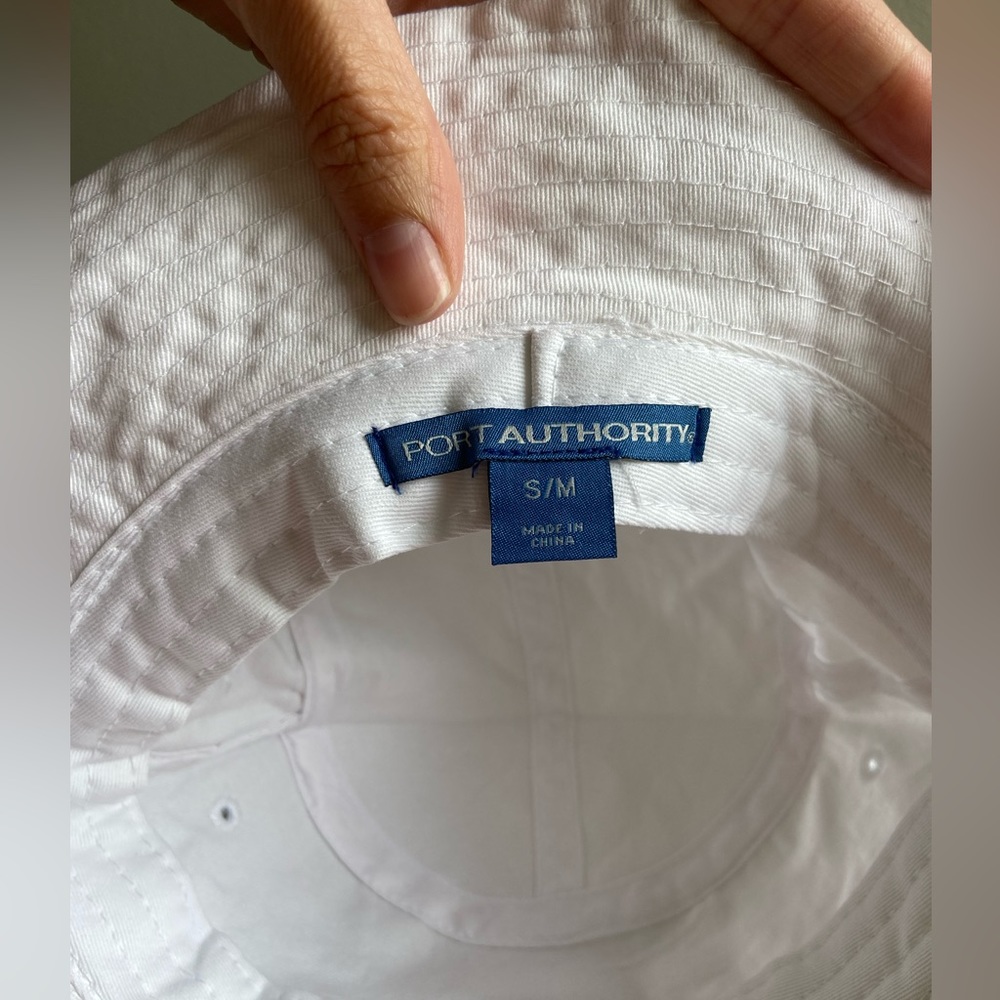 Batiste Bucket Hat - Picture 2 of 3